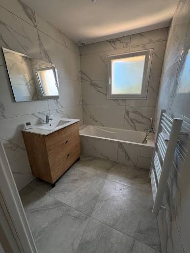 Carrelage mural salle de bain