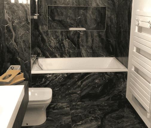 Petite salle de bain rénovée
